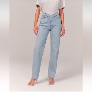 Abercrombie & Fitch High Rise Dad Jean